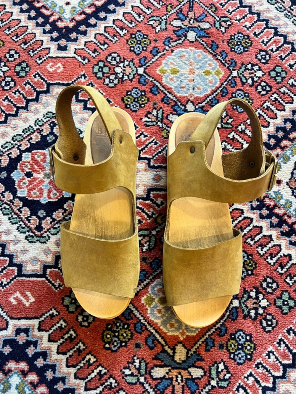 Bryr Ursi Fennel Suede Platform Sandal Clogs - Picture 4 of 7